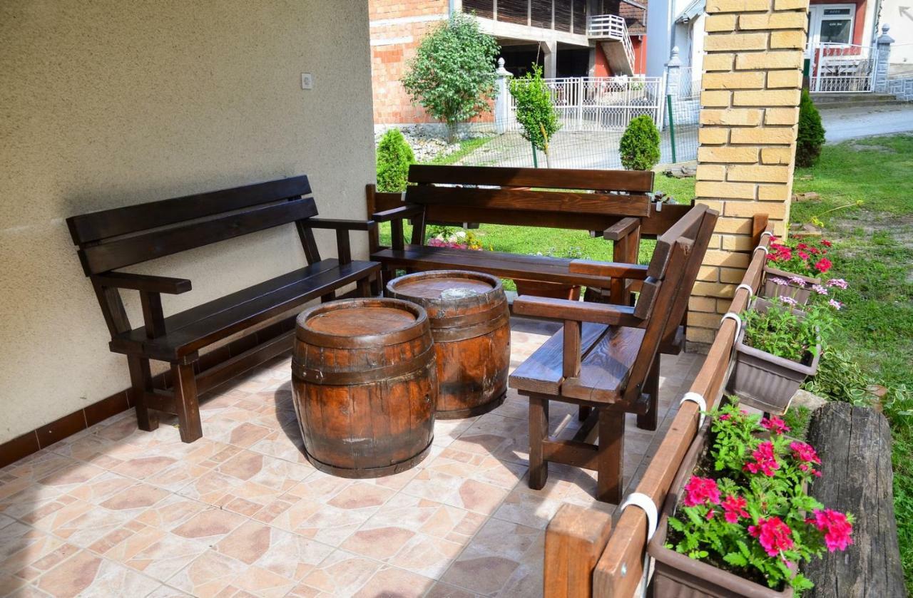 Kuca Za Odmor Radovanovic Despotovac Bagian luar foto