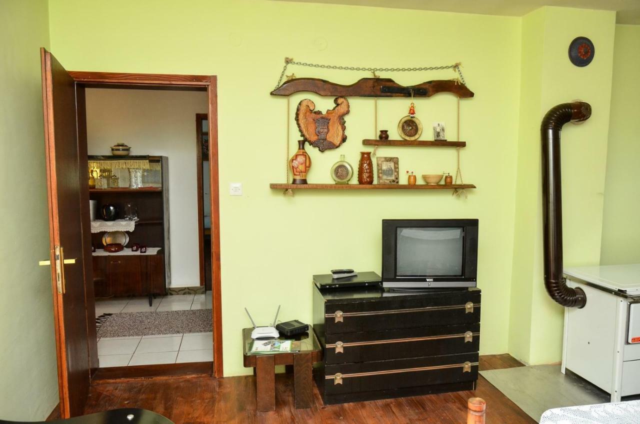 Kuca Za Odmor Radovanovic Despotovac Bagian luar foto
