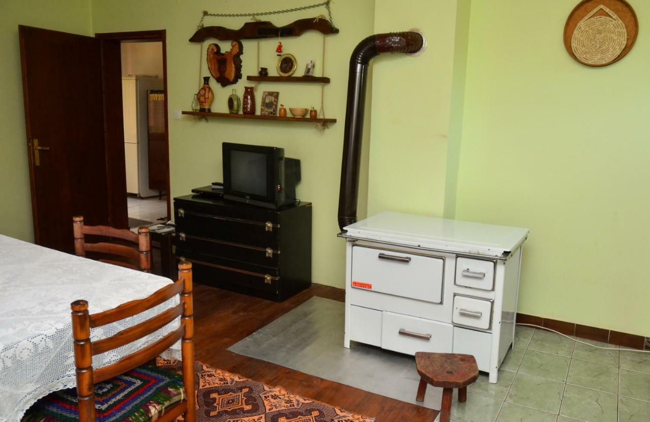 Kuca Za Odmor Radovanovic Despotovac Bagian luar foto