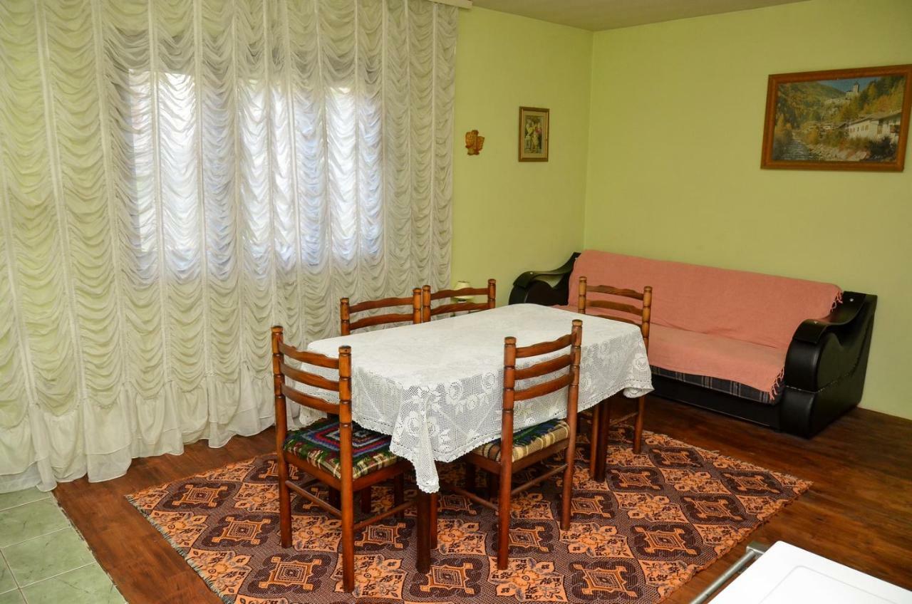 Kuca Za Odmor Radovanovic Despotovac Bagian luar foto